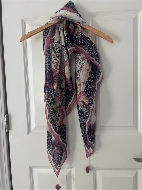 LOFT Accessories - Floral Paisley Silk, cotton blend Scarf Dusty Rose & Navy with tassels 41”x41”